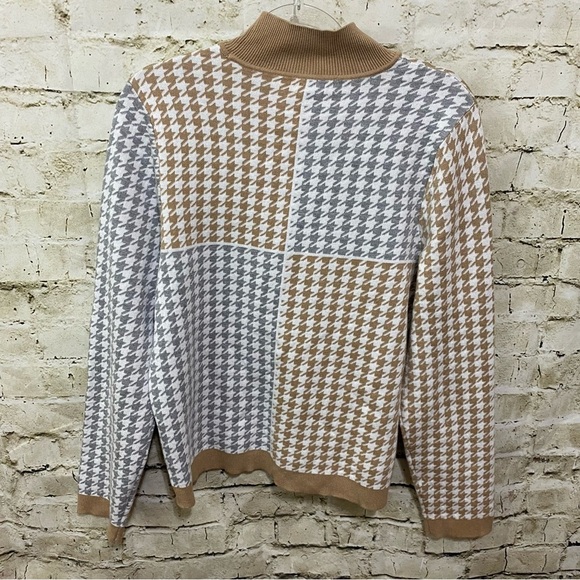Calvin Klein Beige Gray Houndstooth Mock Neck Soft Sweater - Picture 3 of 5